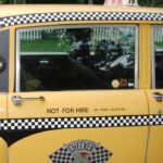 taxi new yorkais yellow cab checker marathon new york communicatin street marketing publicité mariages location voiture de jeu cinéma tournage