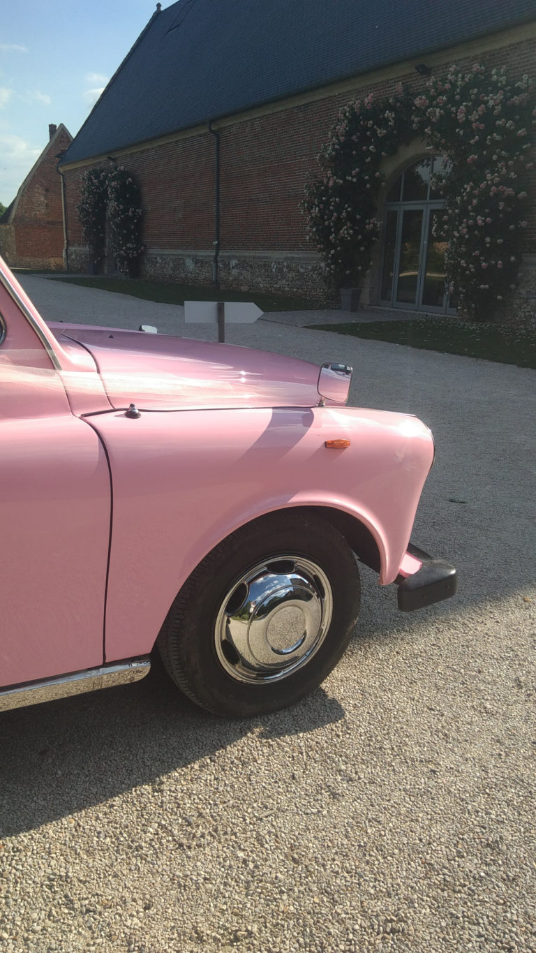 TaxiFun Mariage en taxi anglais rose avec chauffeur
