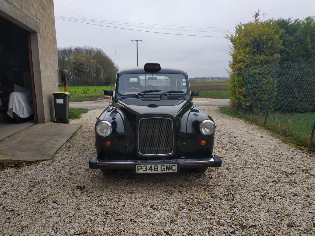 TaxiFun taxi anglais noir à vendre en Carte Grise Française et avec Contrôle Technique Francais