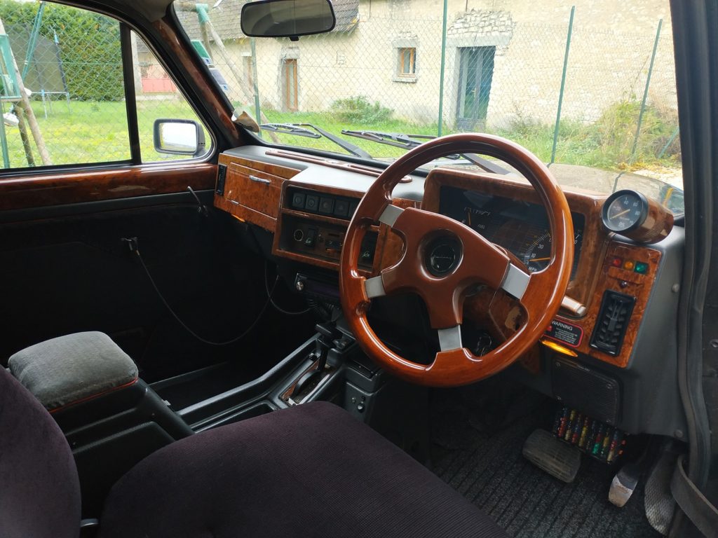 TaxiFun taxi anglais noir à vendre en Carte Grise Française et avec Contrôle Technique Francais