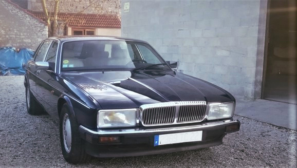 TaxiFun Location Jaguar Daimler avec chauffeur pour événements
