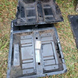 piece de carrosserie taxi anglais plancher noir metal